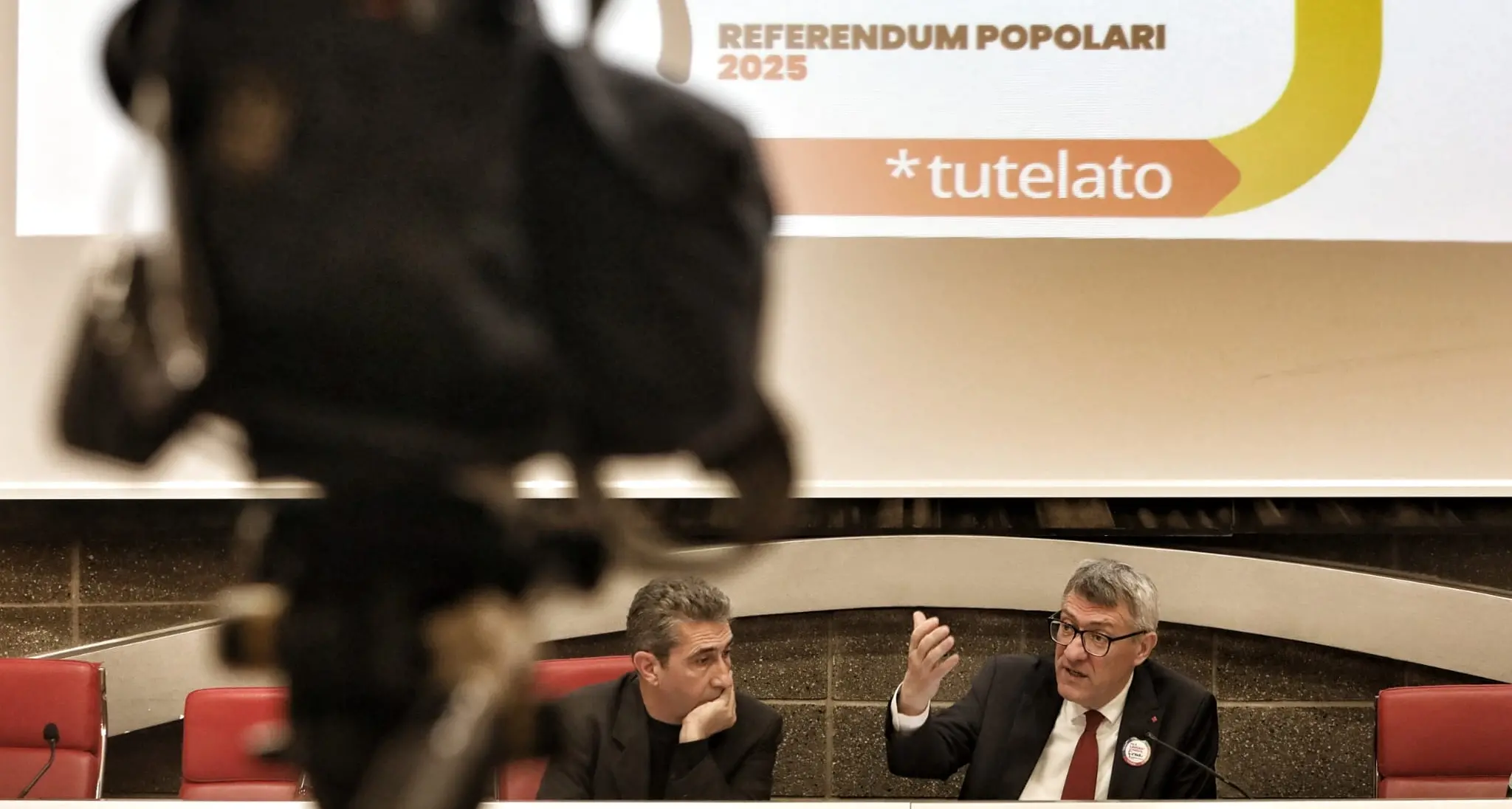 Conferenza stampa con Landini e Giove su tesseramento, referendum e mobilitazione - Video