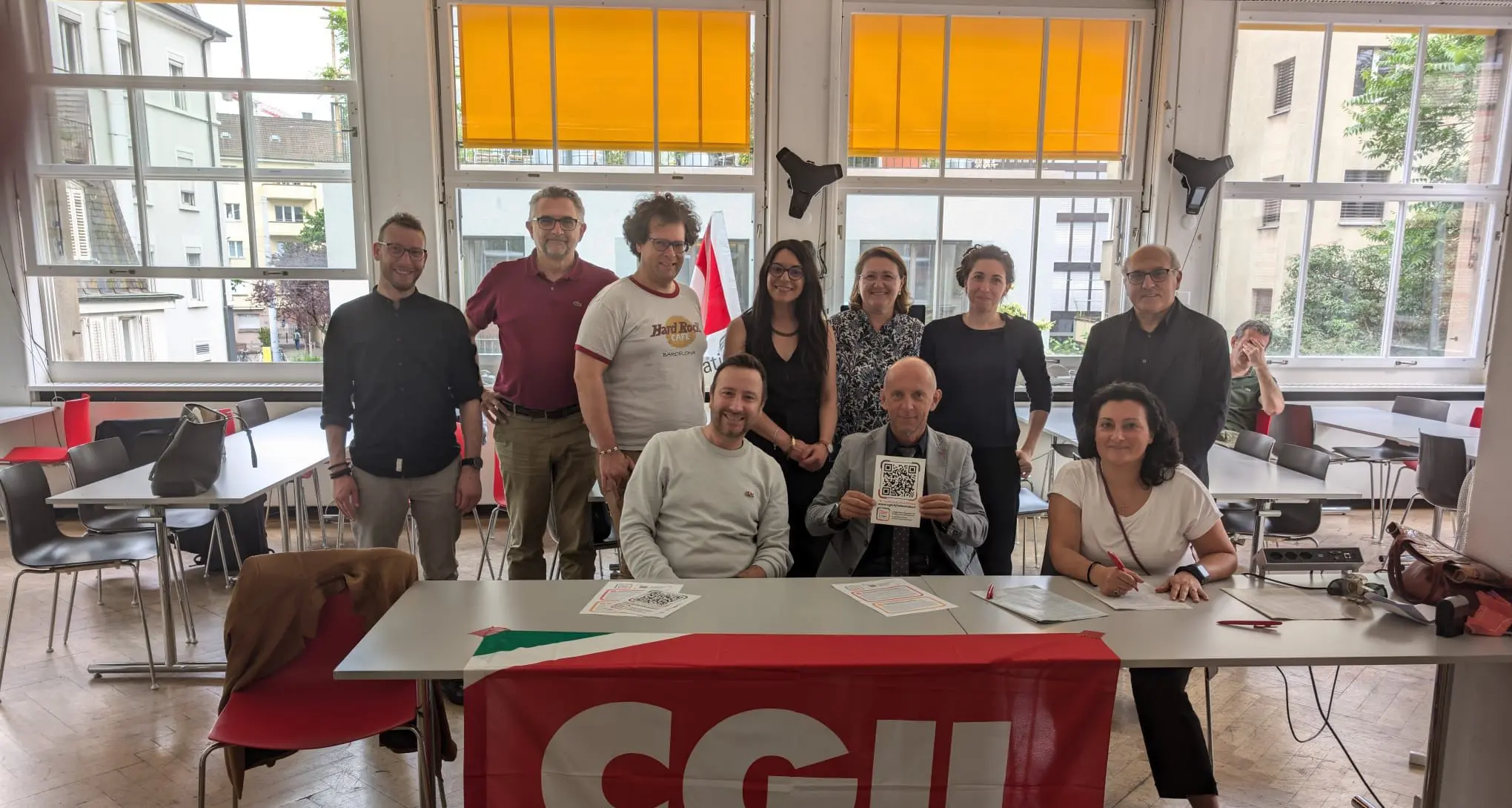 Referendum sul lavoro, continua la raccolta firme degli italiani all’estero