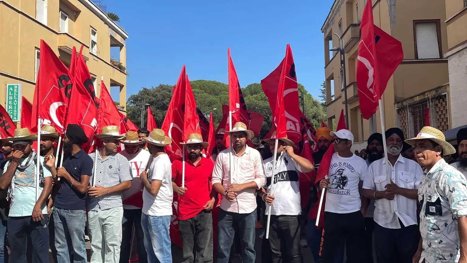 Caporalato: Cgil, da Governo interventi spot e misure tardive. Domani tutti in piazza a Latina