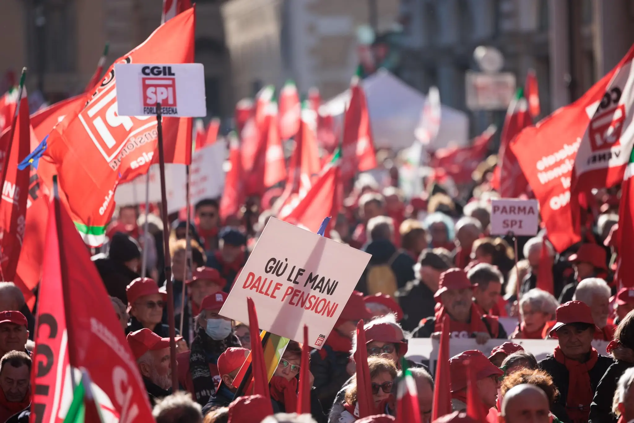 matteo oi , facebook Cgil Roma e Lazio