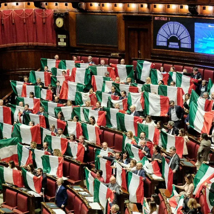 Emilia-Romagna, raccolte 96.453 firme contro l’autonomia