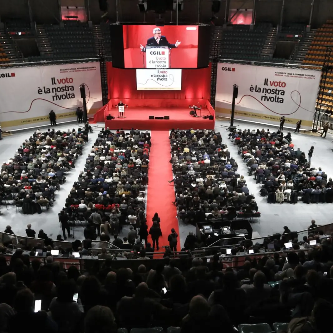 Referendum: Cgil, 12 e 13 febbraio a Bologna parte campagna per voto, con Landini