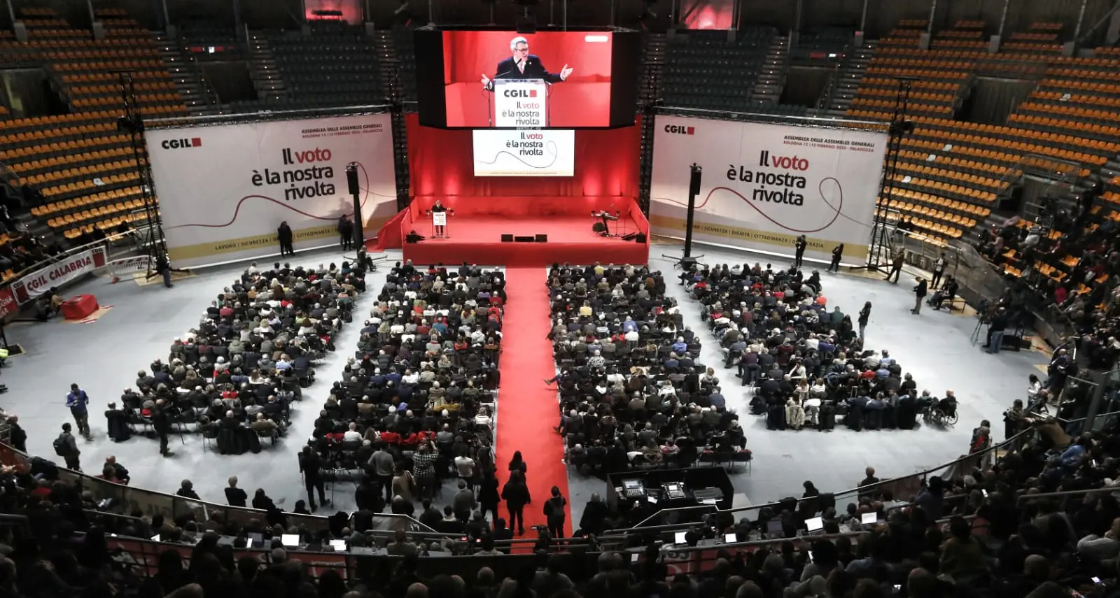 Referendum: Cgil, 12 e 13 febbraio a Bologna parte campagna per voto, con Landini