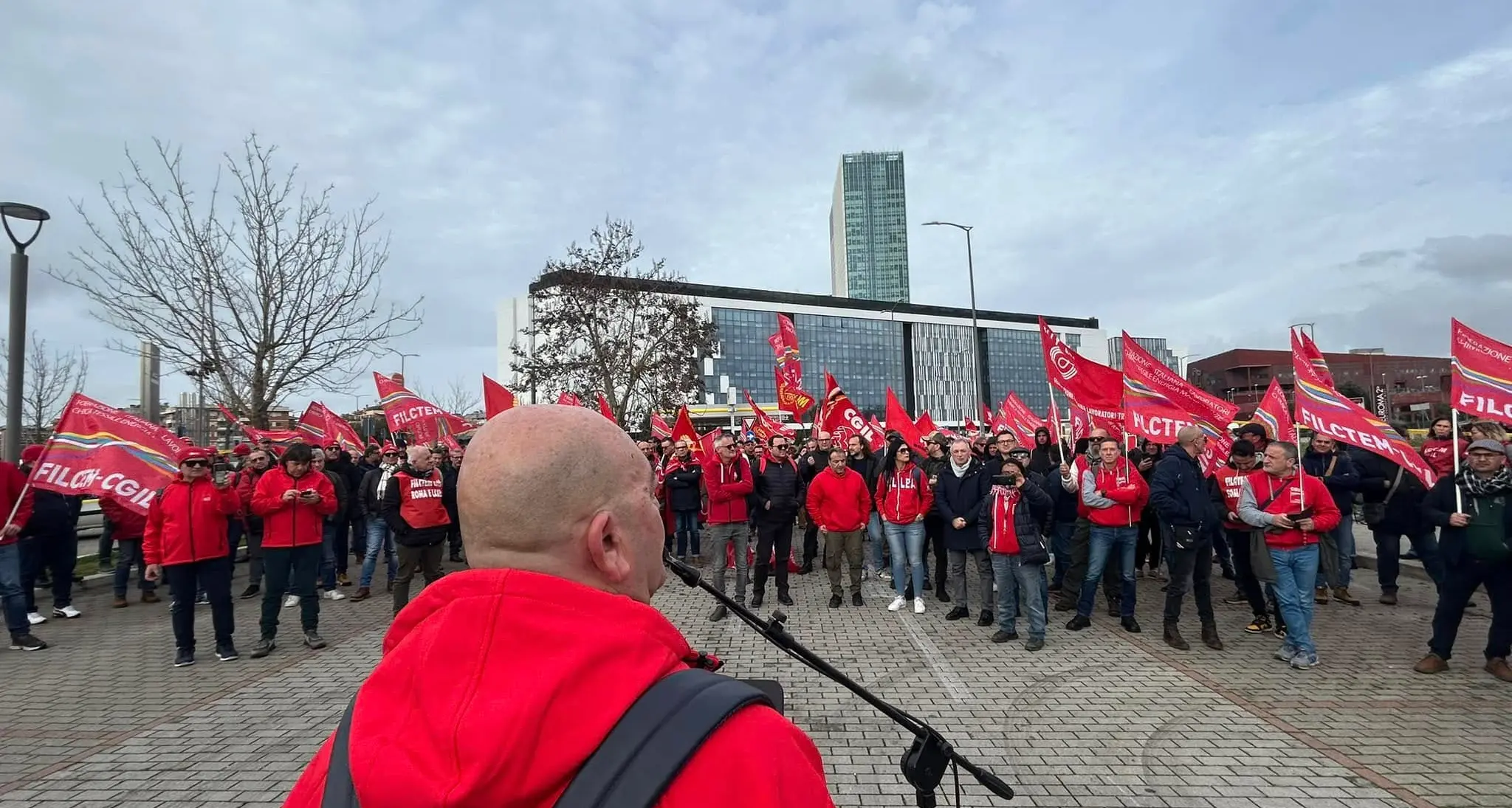 Eni Versalis: Cgil, stato di agitazione nazionale, manifestazione e sciopero Filctem contro chiusura chimica di base