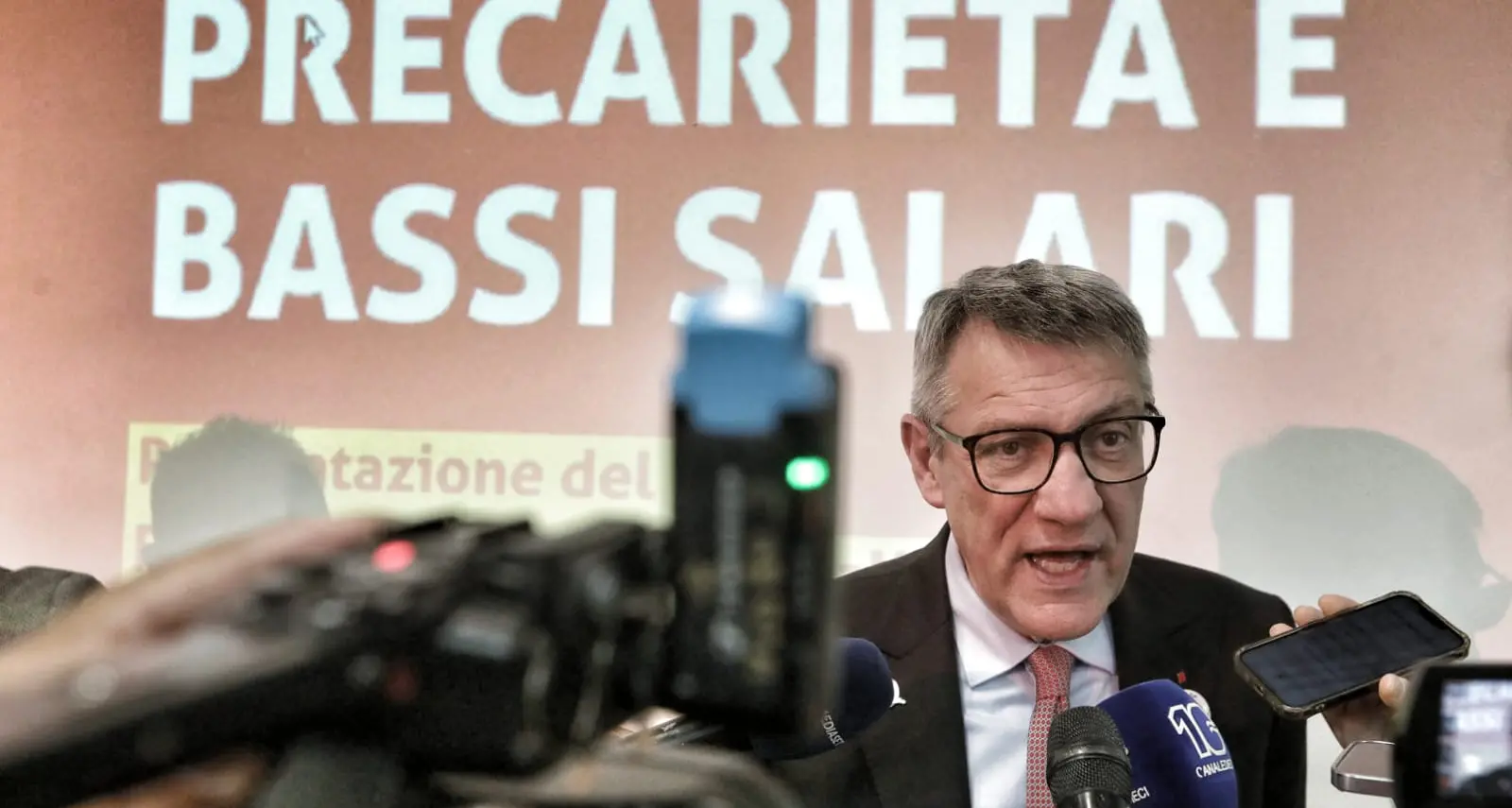 Landini, Meloni descrive un mondo alla rovescia. Quando invece la precarietà aumenta, i giovani scappano, i salari scendono. E si continua a morire sul lavoro