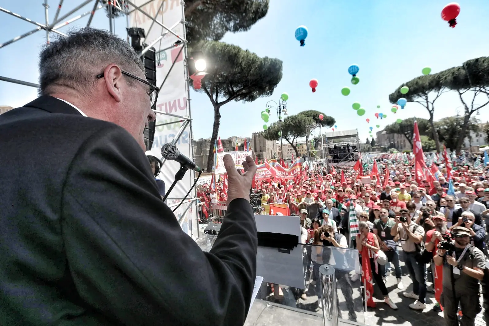 Primo maggio, Landini: non possiamo lasciare a chi verrà dopo di noi un mondo di precarietà e sfruttamento