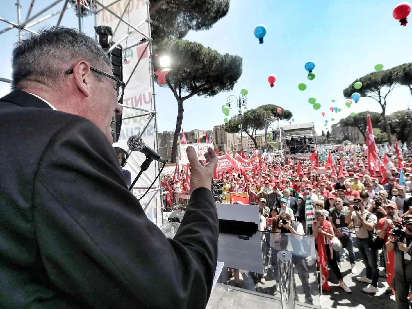 Primo maggio, Landini: non possiamo lasciare a chi verrà dopo di noi un mondo di precarietà e sfruttamento