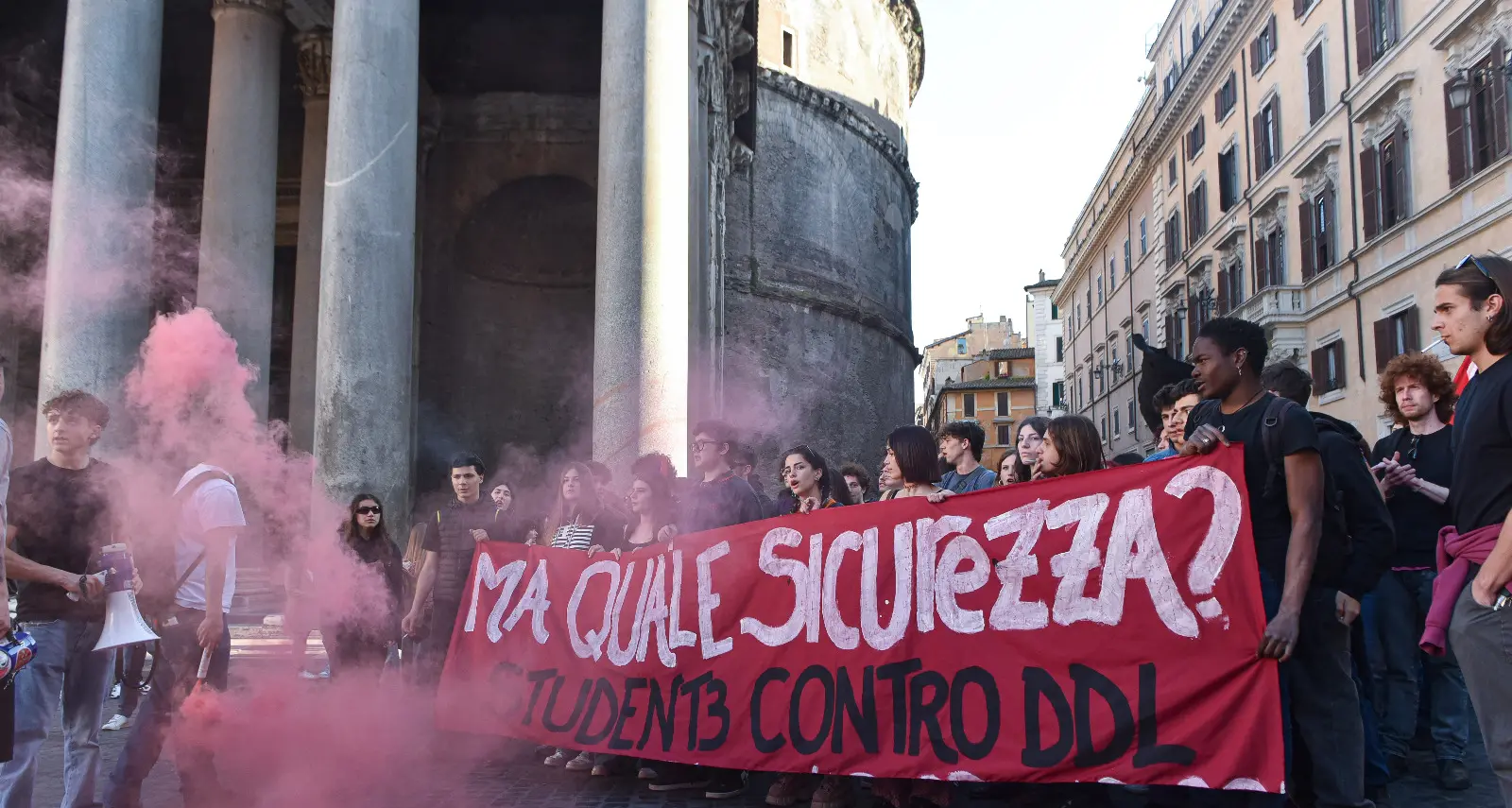 Dl sicurezza: Cgil, contro deriva autoritaria difenderemo democrazia praticandola, in piazza e con il voto per i referendum