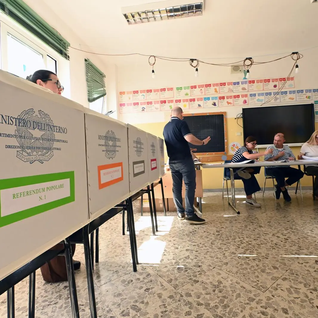 Referendum, alle 19 ha votato il 16,1%