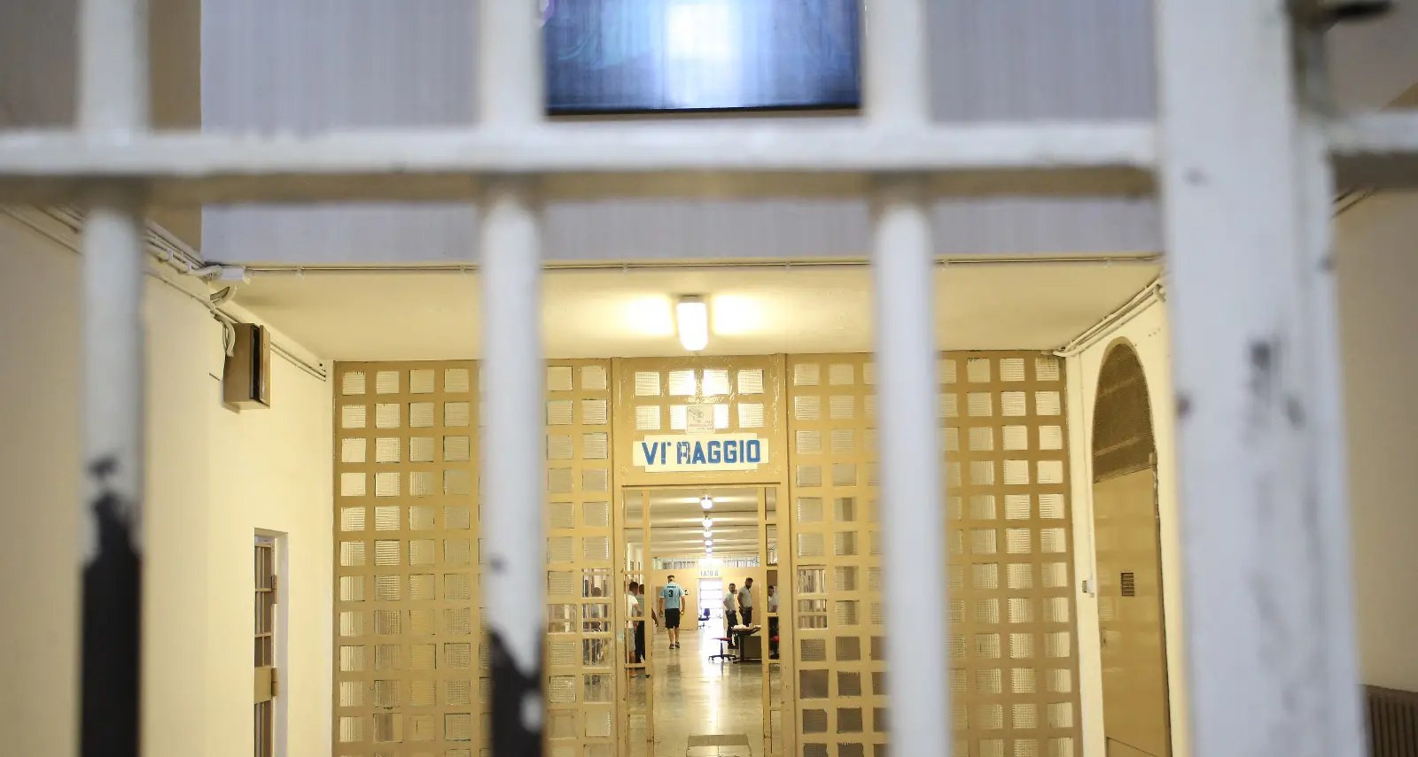 Carcere: Cgil, calore e sovraffollamento, porre fine a emergenza