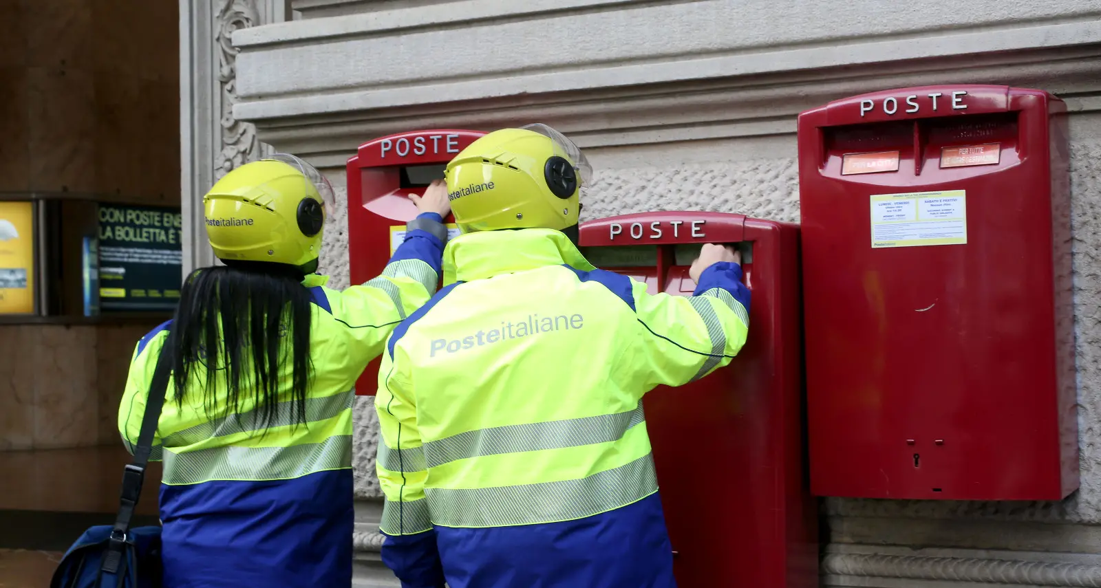Poste: Cgil e Uil, gravissimo quanto sta accadendo, Giorgetti ci riceva