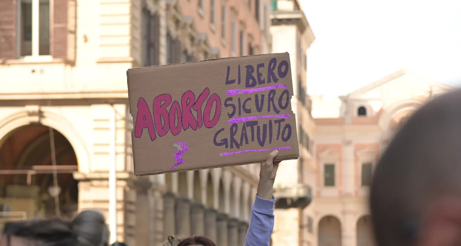 Cgil, Governo torna a calpestare diritti donne, grave impugnazione legge siciliana
