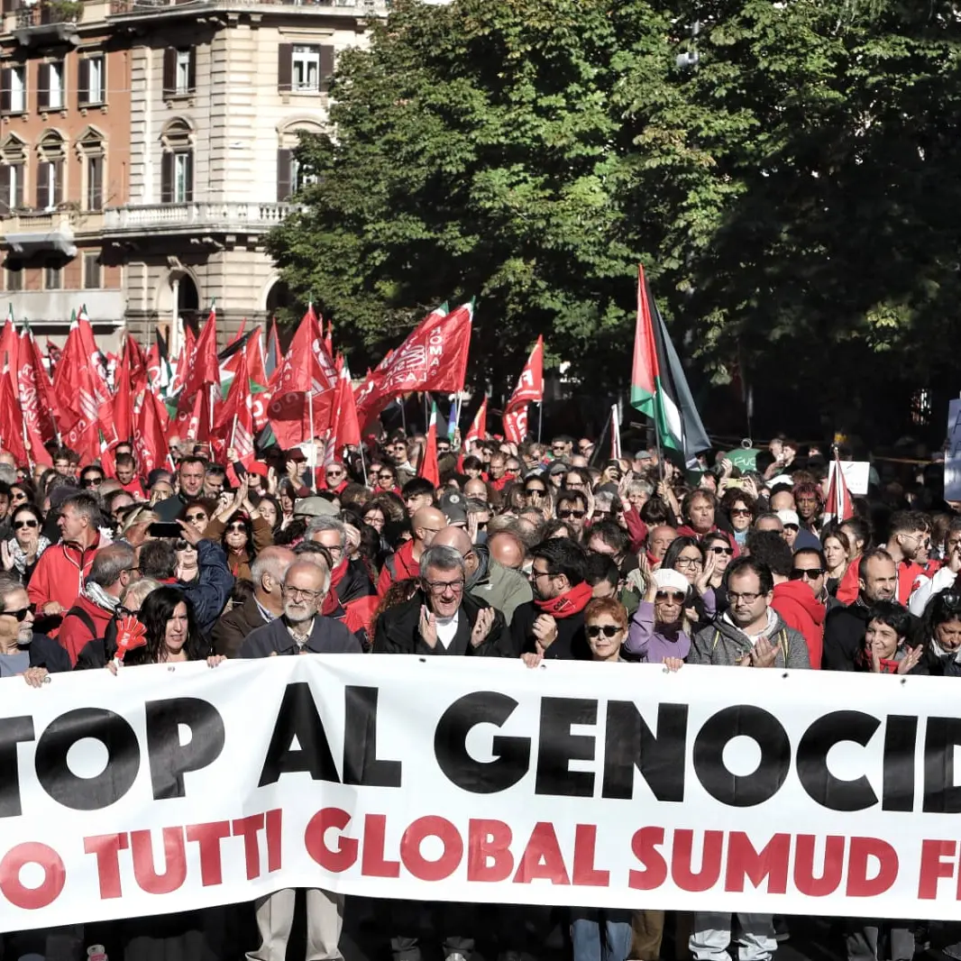 Sciopero: Cgil, più di 2 mln di persone in oltre 100 piazze