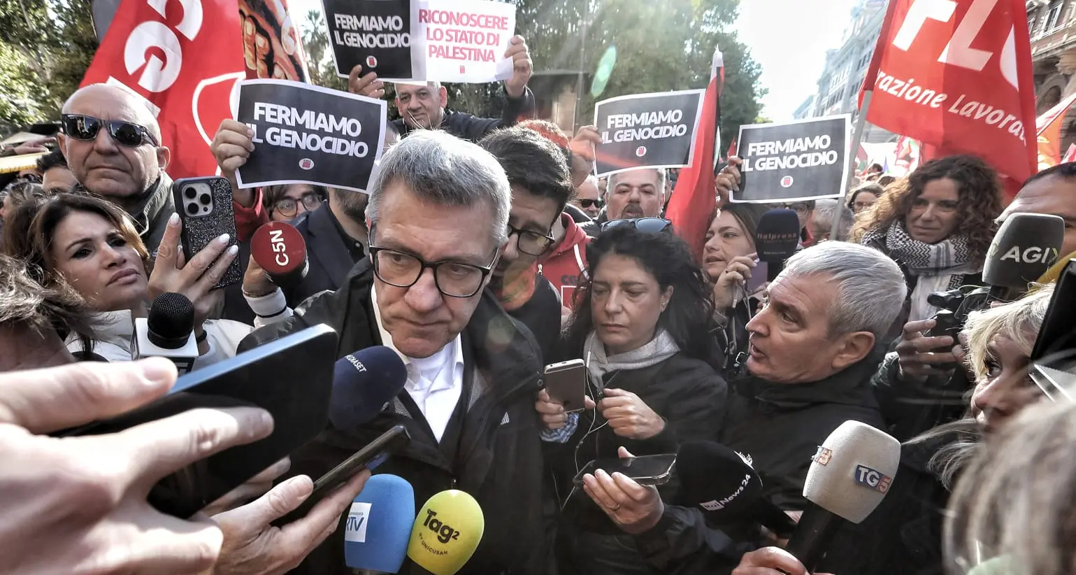 Landini: «Piazze straordinarie, falsi i dati del governo. Torneremo il 25 ottobre per dire no alla logica del riarmo»