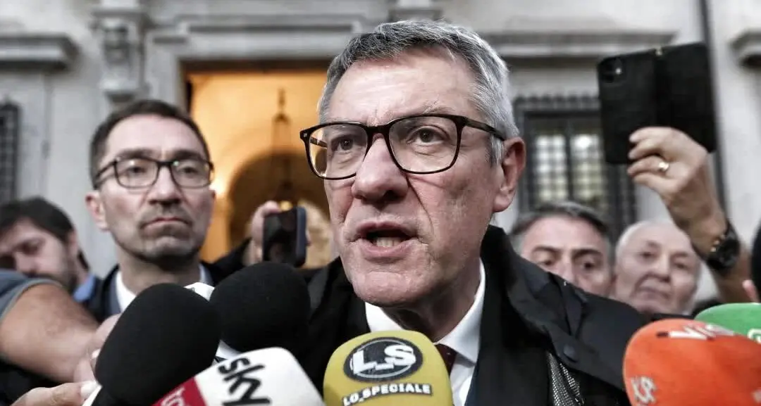 Tavolo tra governo e sindacati sulla legge di bilancio, Landini: incontro dannoso, è una manovra che porta a sbattere il Paese