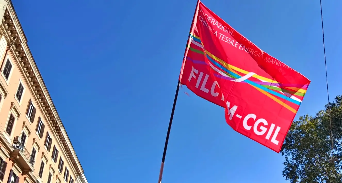 Caporalato: Cgil, nella filiera Tod’s ridurre ricorso a subappalti e subforniture