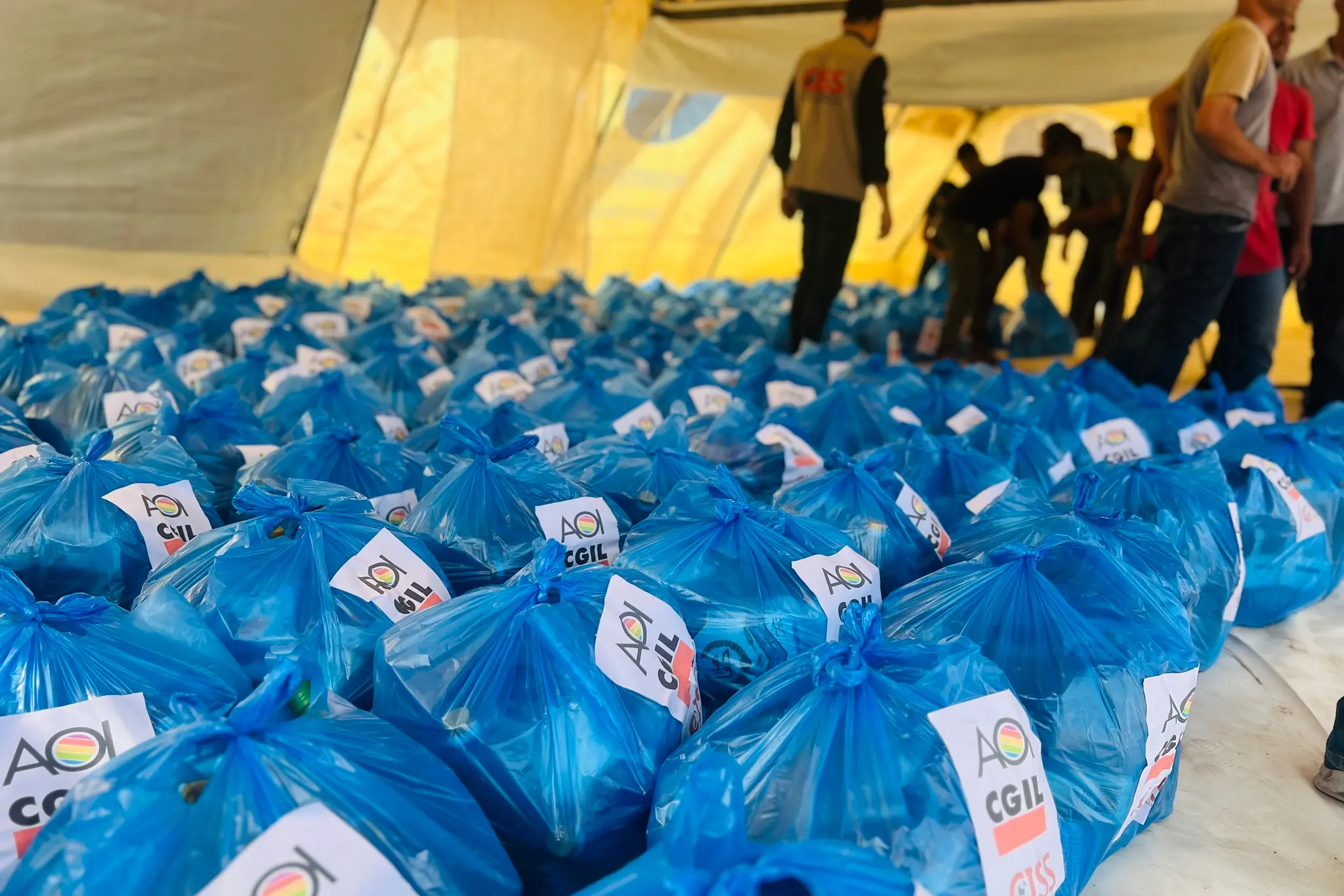 Solidarietà Cgil a Gaza: aiuti alimentari a centinaia di famiglie grazie alla raccolta fondi