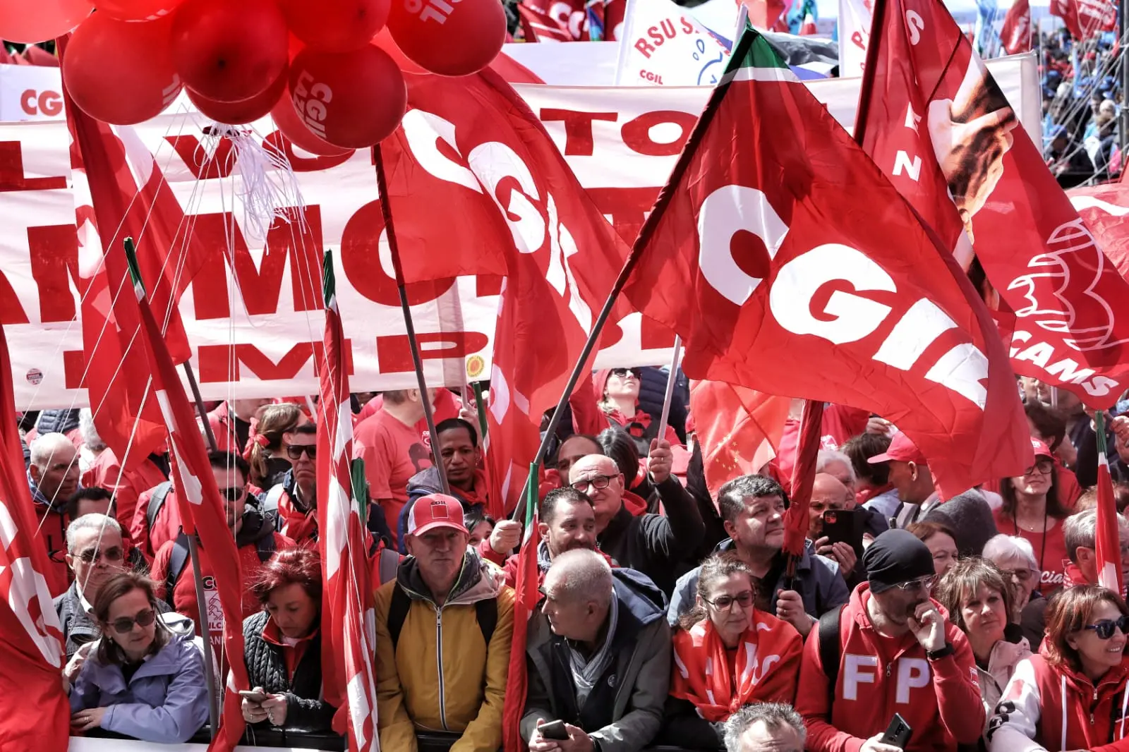 CGIL, 25 ottobre ‘Democrazia al Lavoro!’, messaggi di solidarietà internazionale
