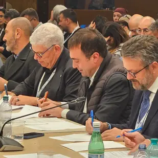 Contratti: Cgil, rinnovato Tlc, unico strumento per difendere retribuzioni