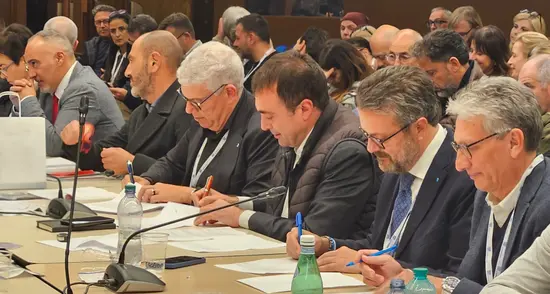 Contratti: Cgil, rinnovato Tlc, unico strumento per difendere retribuzioni