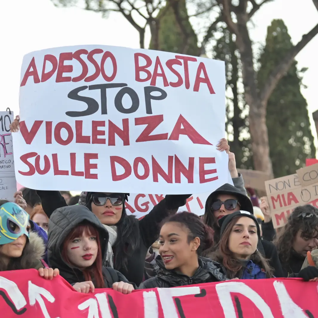Violenza donne: Cgil, bene passo avanti su consenso ma troppe politiche sbagliate. Il 22 novembre e il 12 dicembre in piazza
