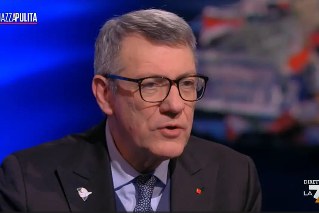 Salari: Landini (Cgil) a La7, “Il governo, come datore di lavoro, ha programmato la riduzione del potere d’acquisto”