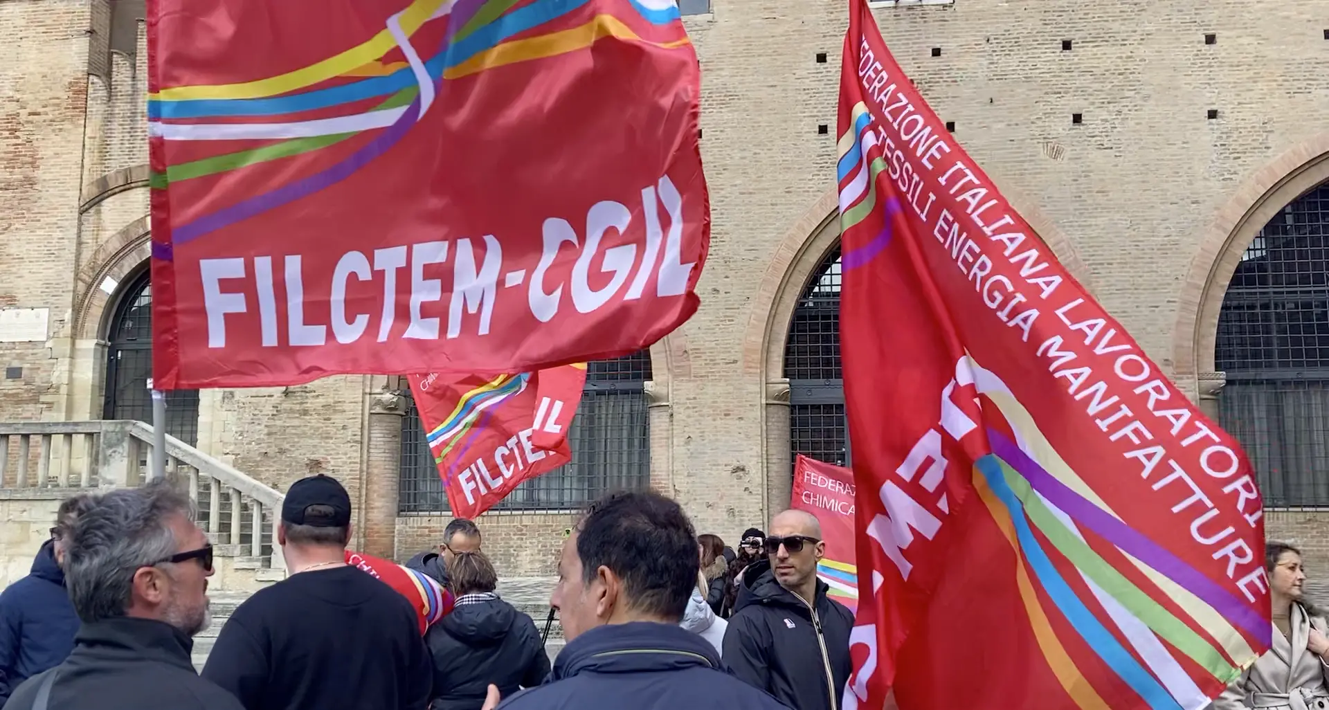 Il paradosso romagnolo: Riviera Dream Vision inaugura, Aeffe licenzia