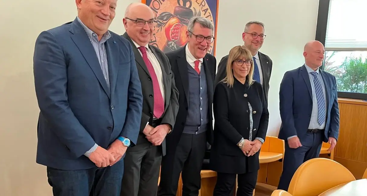 Lavoro: Confcooperative Legacoop e Agci aprono tavolo di confronto con Cgil Cisl e Uil