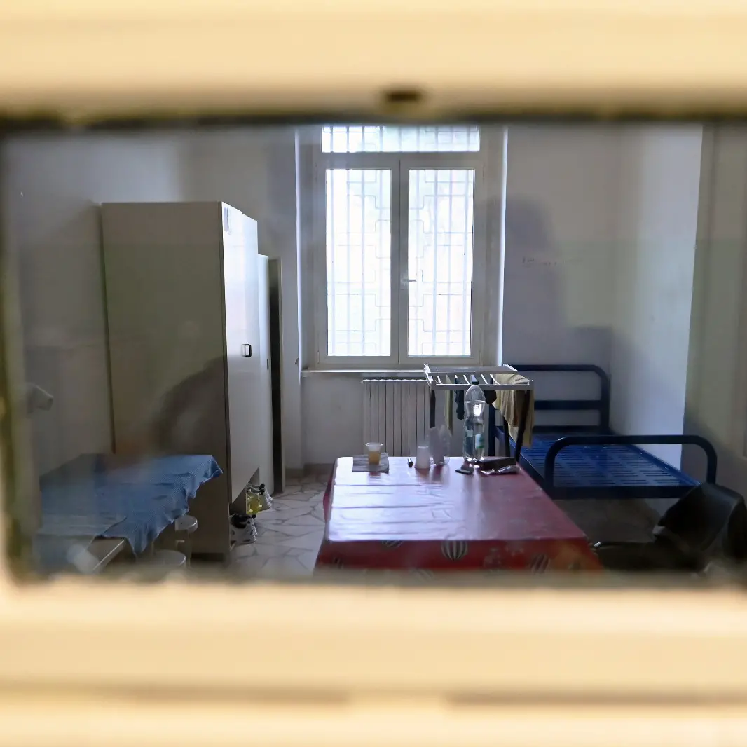 Carcere e suicidi: Cgil, garantire condizioni di vita dignitose