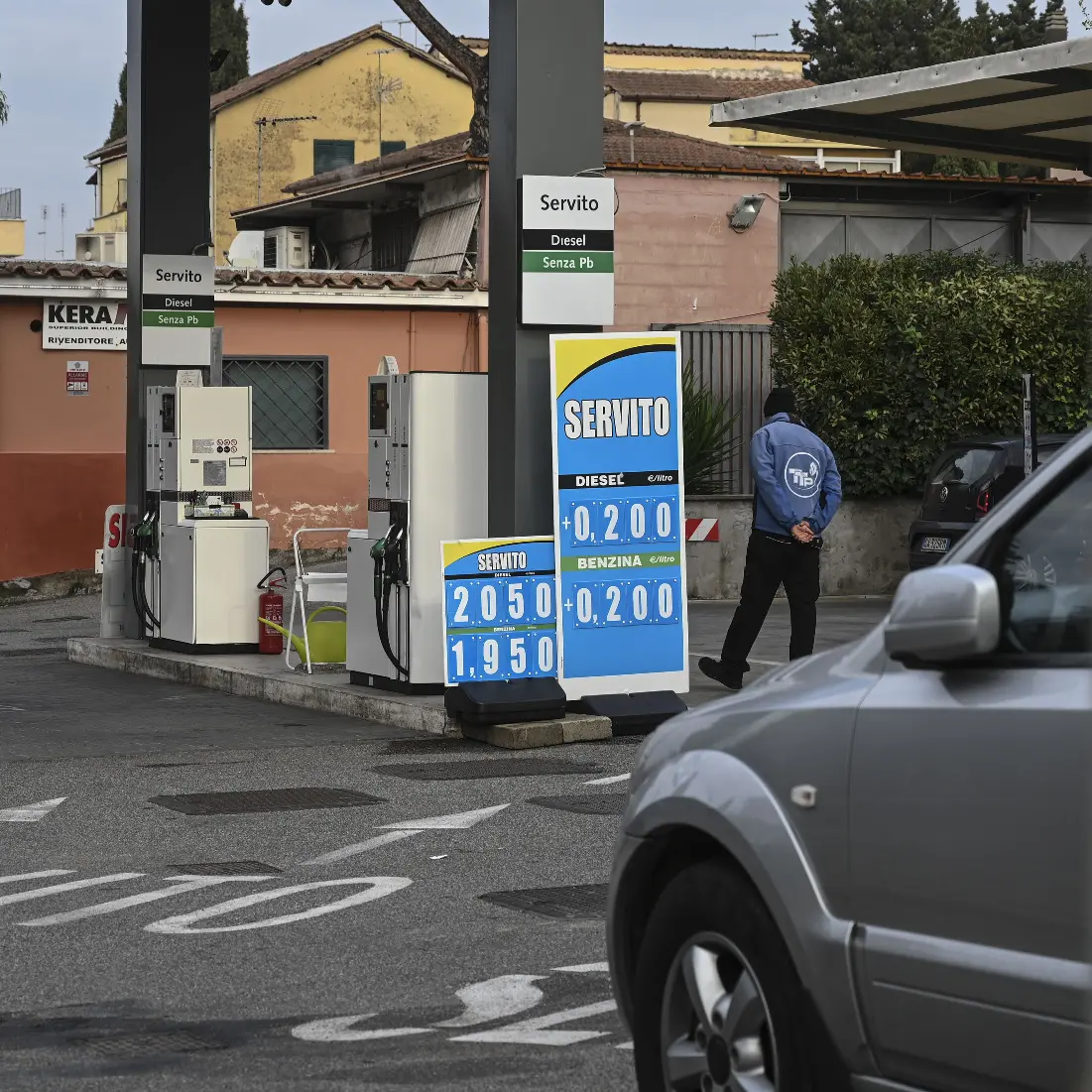 Cgil, non basta monitorare i prezzi, speculazione già in corso, Urso intervenga subito