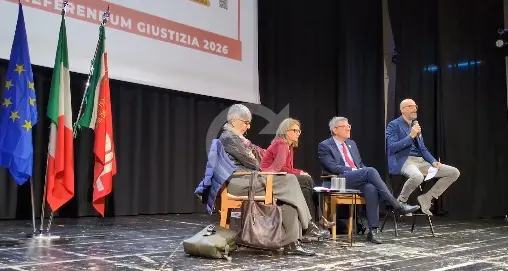 Bergamo, Landini: “La democrazia la si difende praticandola, vota No”