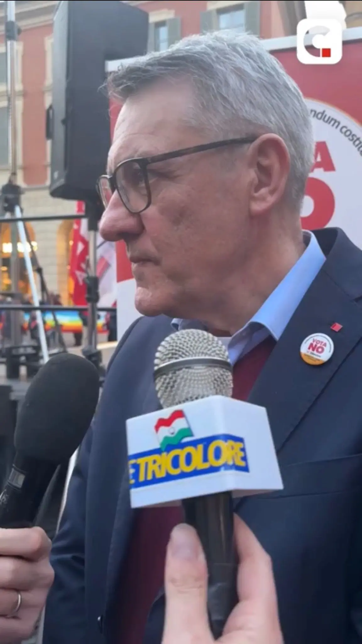 Landini a Reggio Emilia per l’appello finale a votare No al referendum