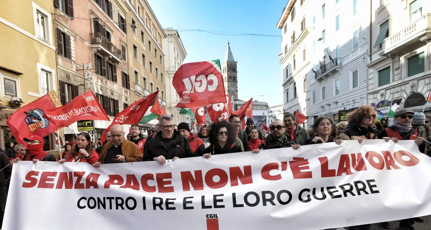 No Kings, Landini in piazza a Roma: “I giovani dicono no a guerra, precarietà e autoritarismo”