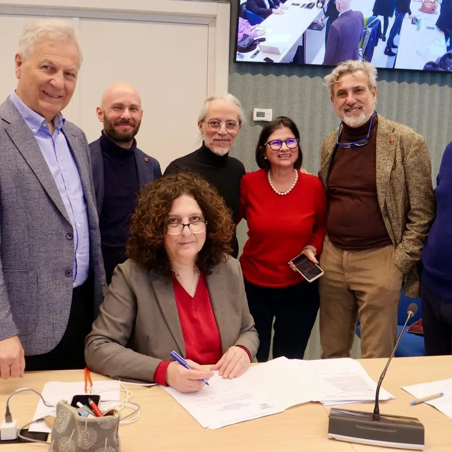 Contratto Istruzione e Ricerca 2025-2027: aumenti in linea con inflazione, Cgil e Flc Cgil firmano pre-intesa