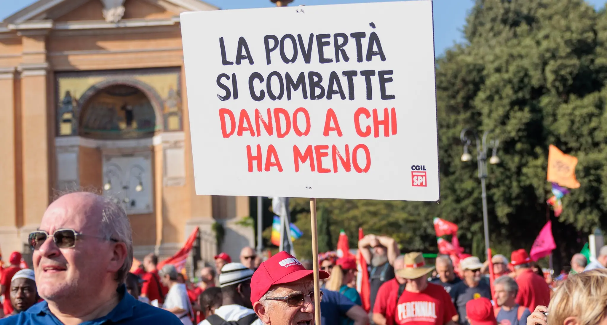Istat: Cgil, 13,3 mln di persone a rischio di povertà ed esclusione sociale, resta un’emergenza