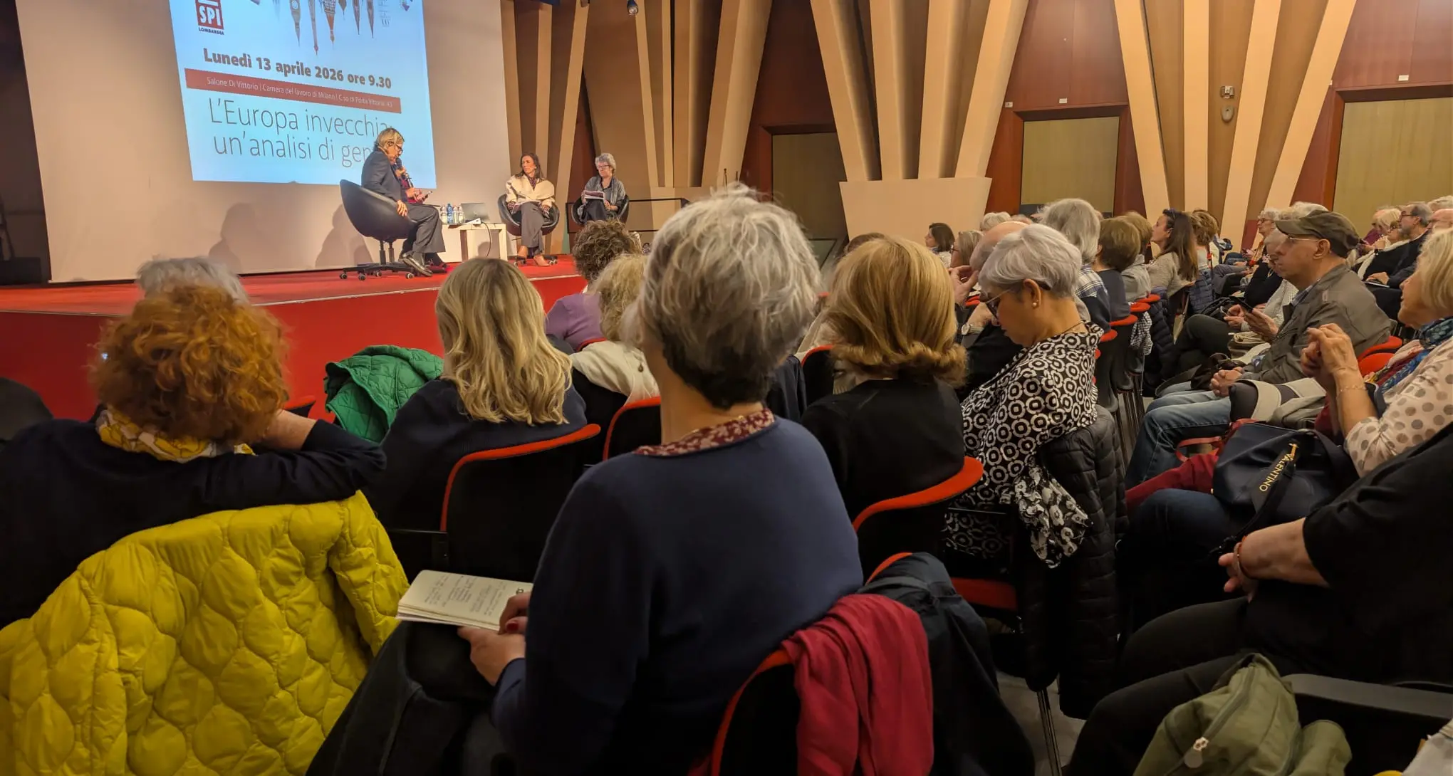 La condizione delle donne anziane deve tornare al centro delle politiche pubbliche