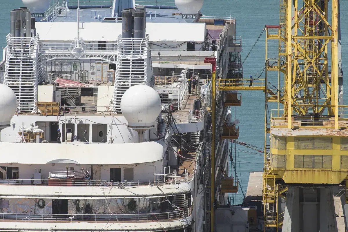 Il lavoro negli appalti: diritti compressi, salari più bassi, più rischi