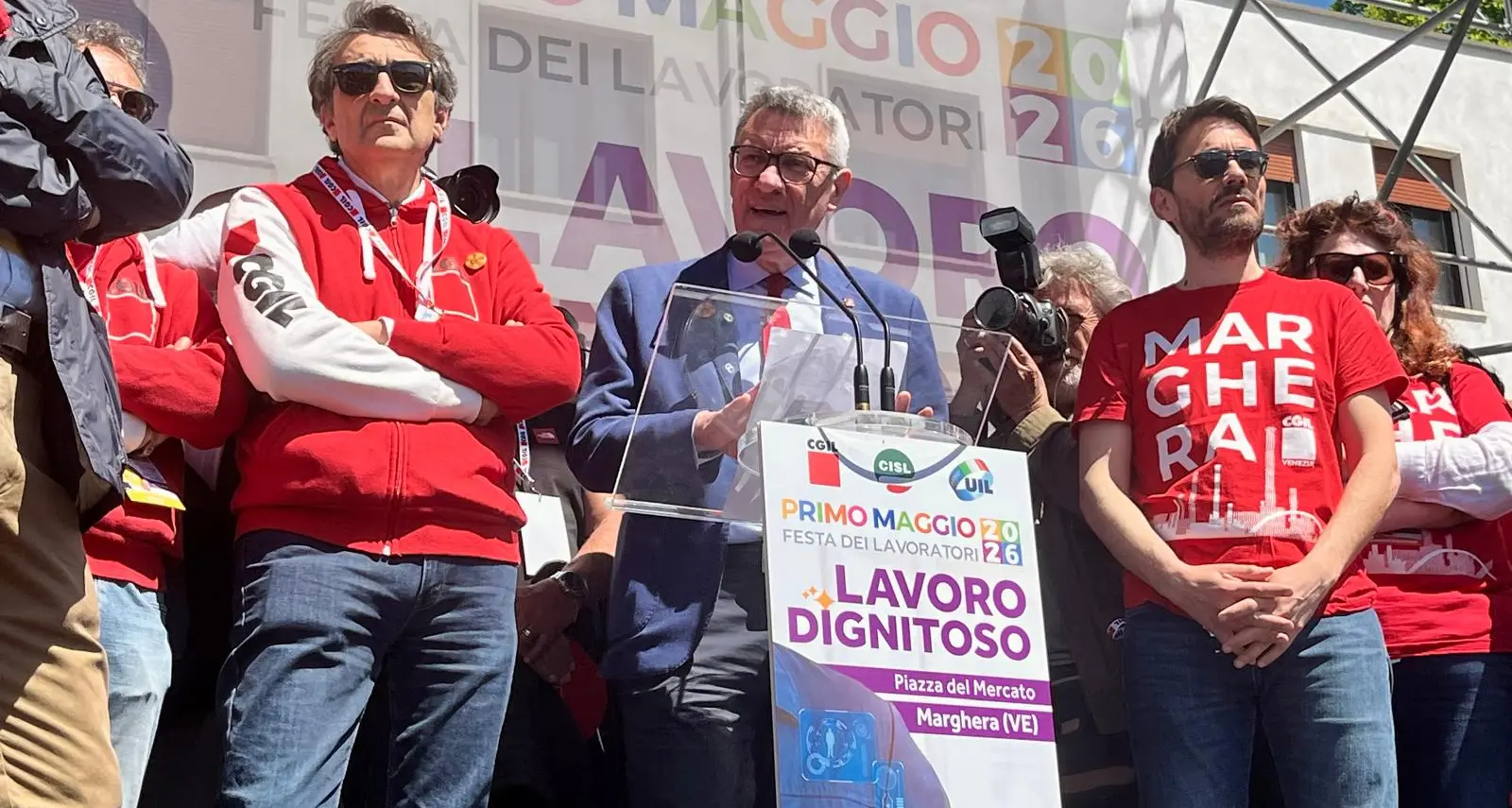 Landini: “Meno armi e più salario, solo così il lavoro è dignitoso”