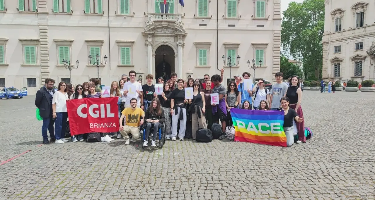 I giovani della scuola Alisei visitano la sede della Cgil