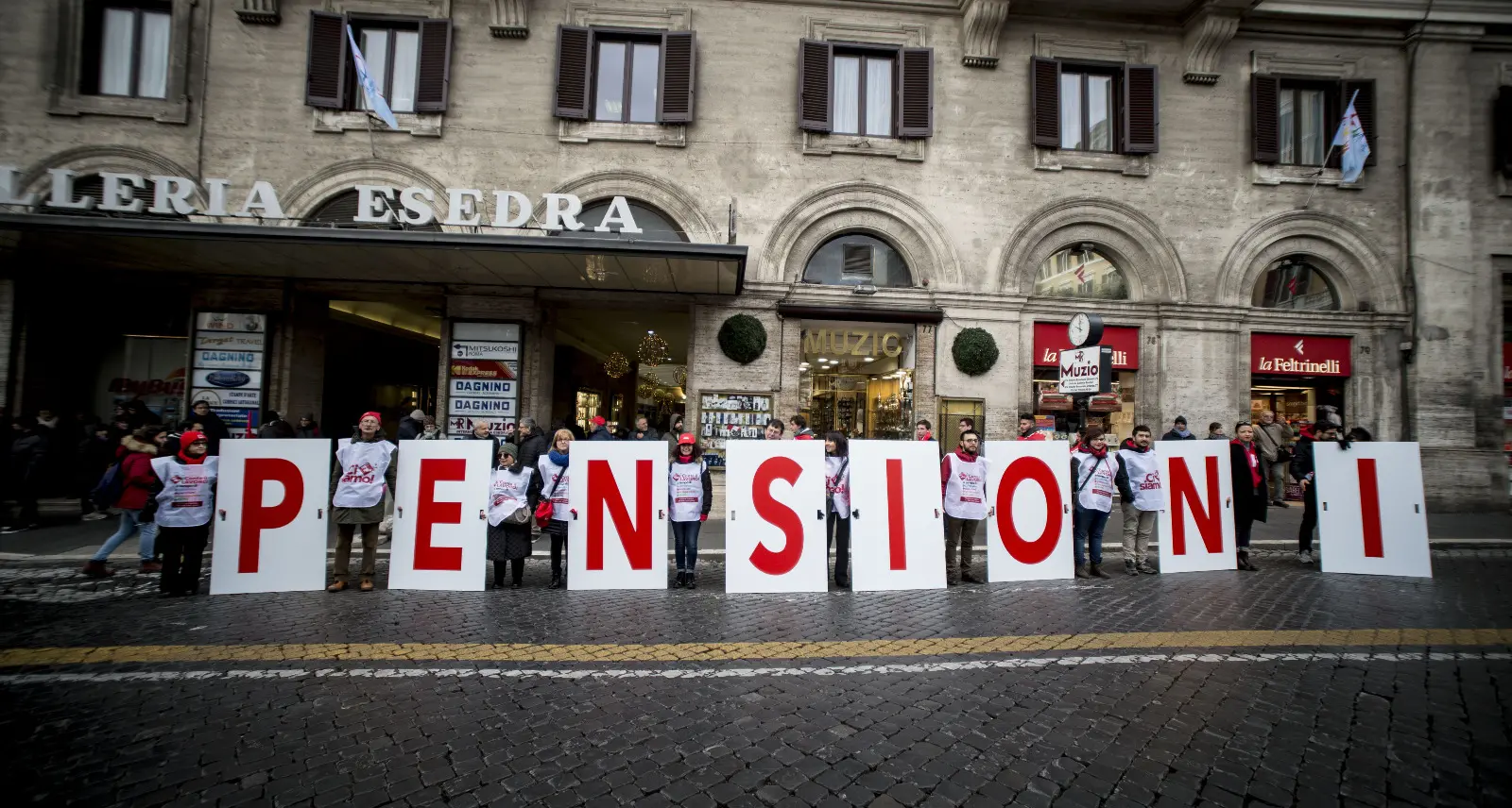 Pensioni pubbliche sotto attacco