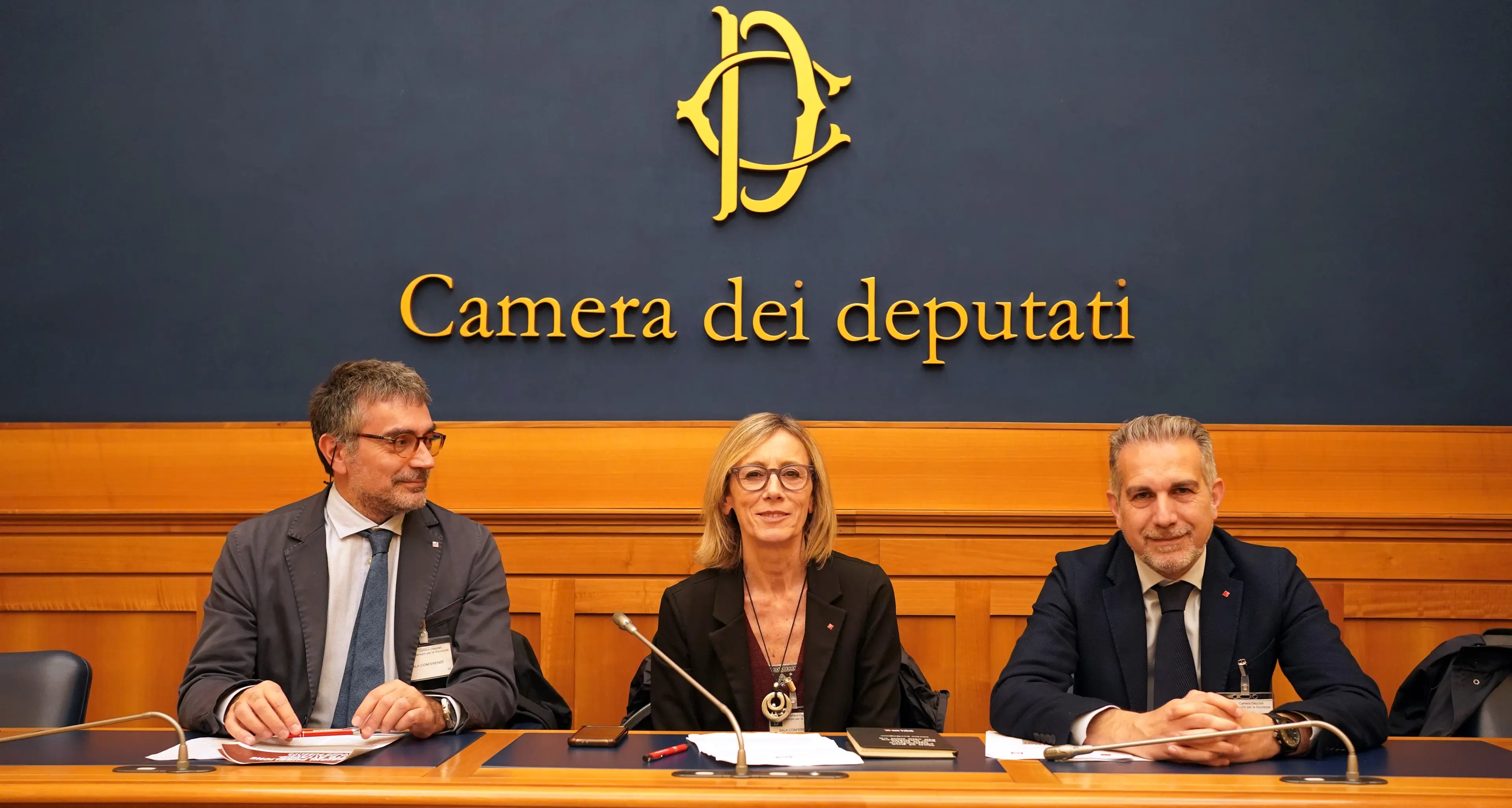 Pensioni pubbliche sotto attacco: perdite fino a 273 mila euro e 49 anni al lavoro