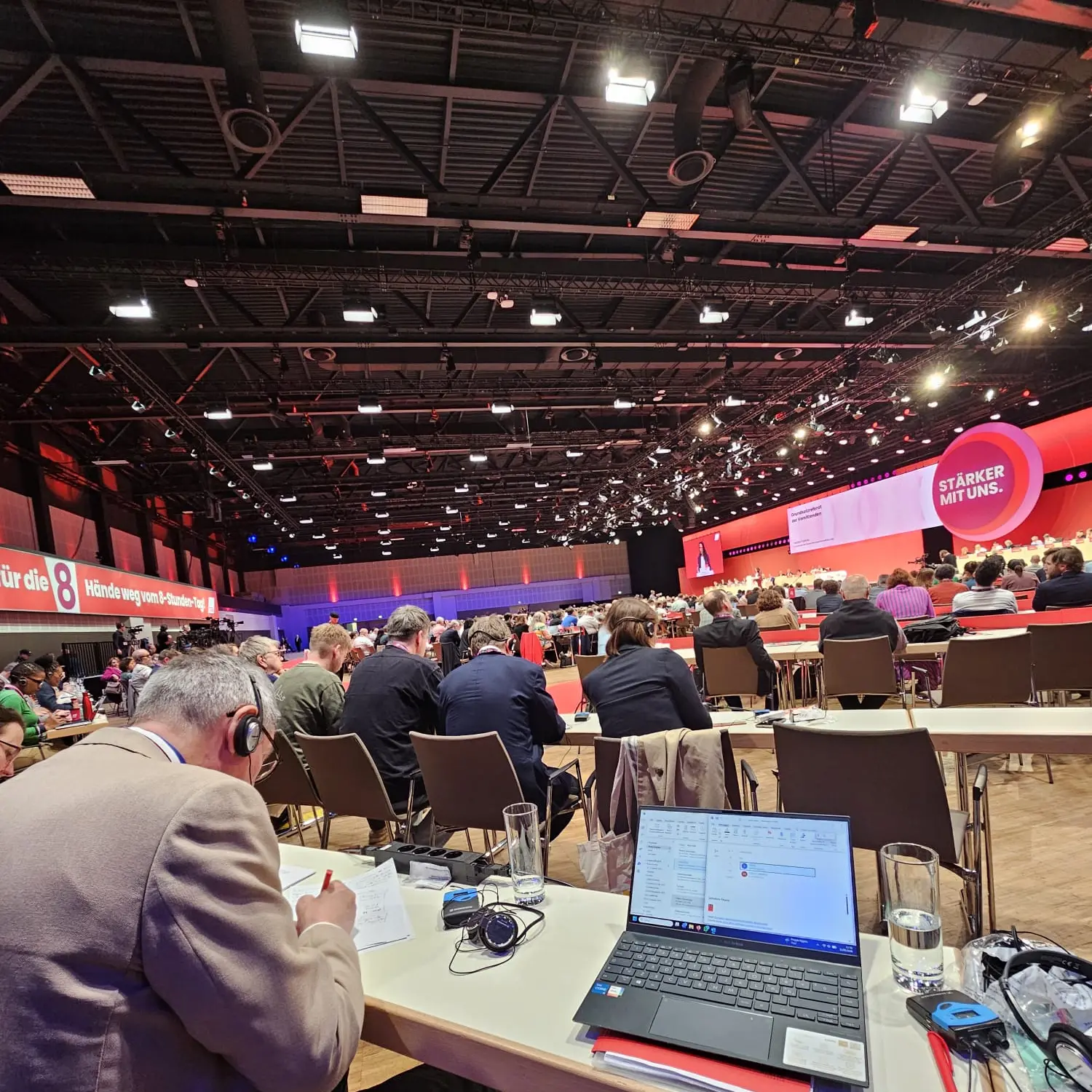 Sistema industriale: Landini a Berlino al congresso del sindacato tedesco DGB, \"serve piano europeo di investimenti per una vera autonomia energetica e lavoro stabile e di qualità\"