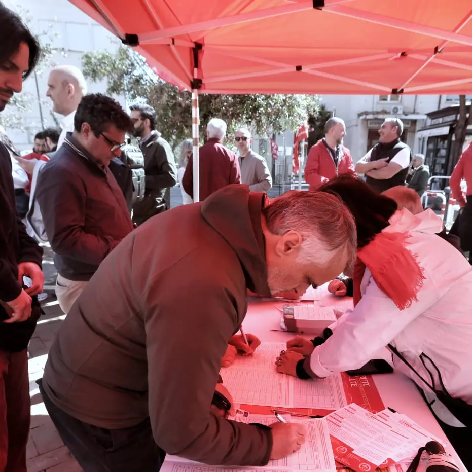 Sanità e appalti: Cgil, oltre 50mila firme nelle prime due giornate per le proposte di legge
