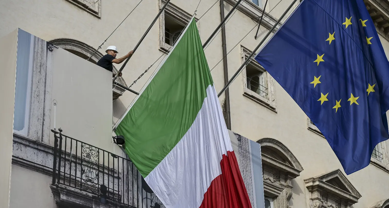Gli orientamenti della Commissione europea sulla fase finale del dispositivo per la ripresa e la resilienza: in arrivo l’ultima revisione del PNRR