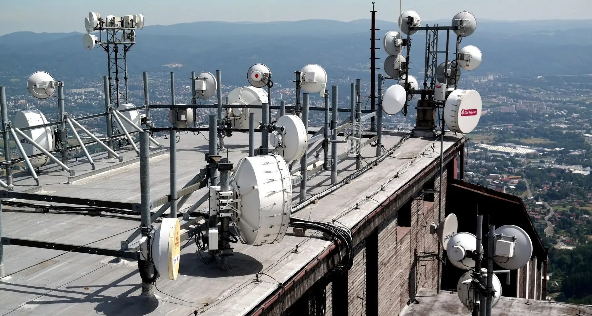 Piano Italia 5G: Cgil e Slc Cgil, obiettivi mancati e centinaia di aree rurali ancora escluse dalla banda larga