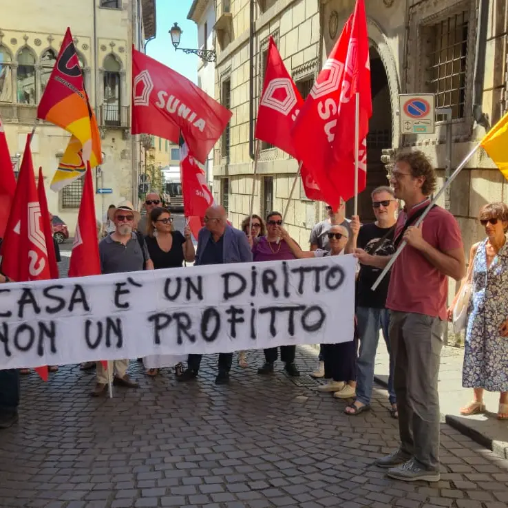 Piano casa: Cgil, fiducia Camera conferma risposta inadeguata e sbagliata a crescente disagio abitativo