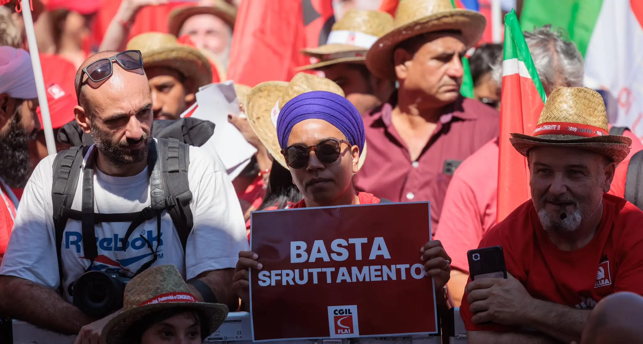 Lavoro: Cgil, miracolo della Calderone moltiplica le ispezioni ma trova meno caporali