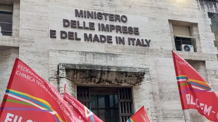 8 luglio tavolo Versalis al Mimit. Presidio davanti al ministero per la mancata convocazione della Cgil e della Filctem Cgil
