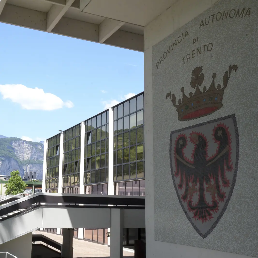 Cgil e Fisac Cgil, il TAR di Trento si pronuncia: incentivi provinciali alle imprese solo con i CCNL delle organizzazioni più rappresentative