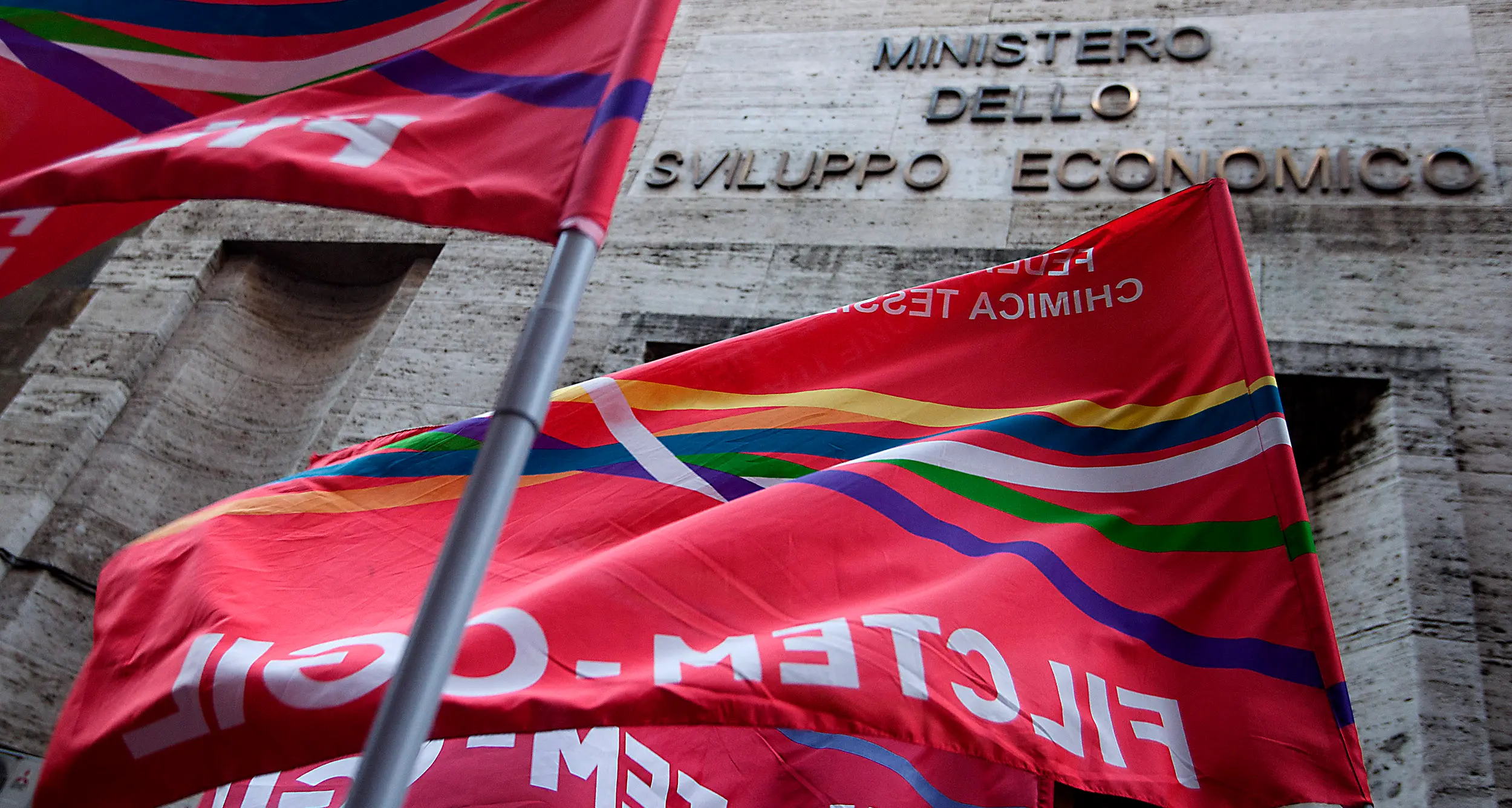 Eni Versalis: il 30 luglio presidio davanti al Mimit per mancata convocazione di Cgil e Filctem